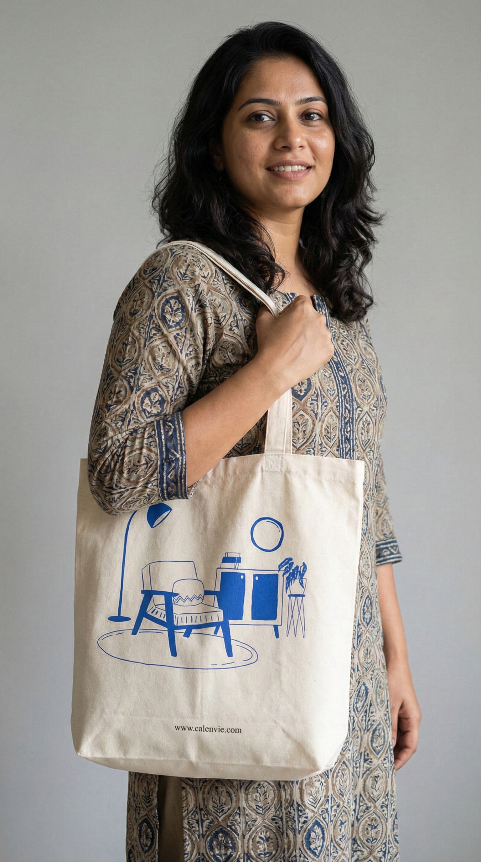 Cozy Corner Minimal Carry-All Tote Bag with Zipper