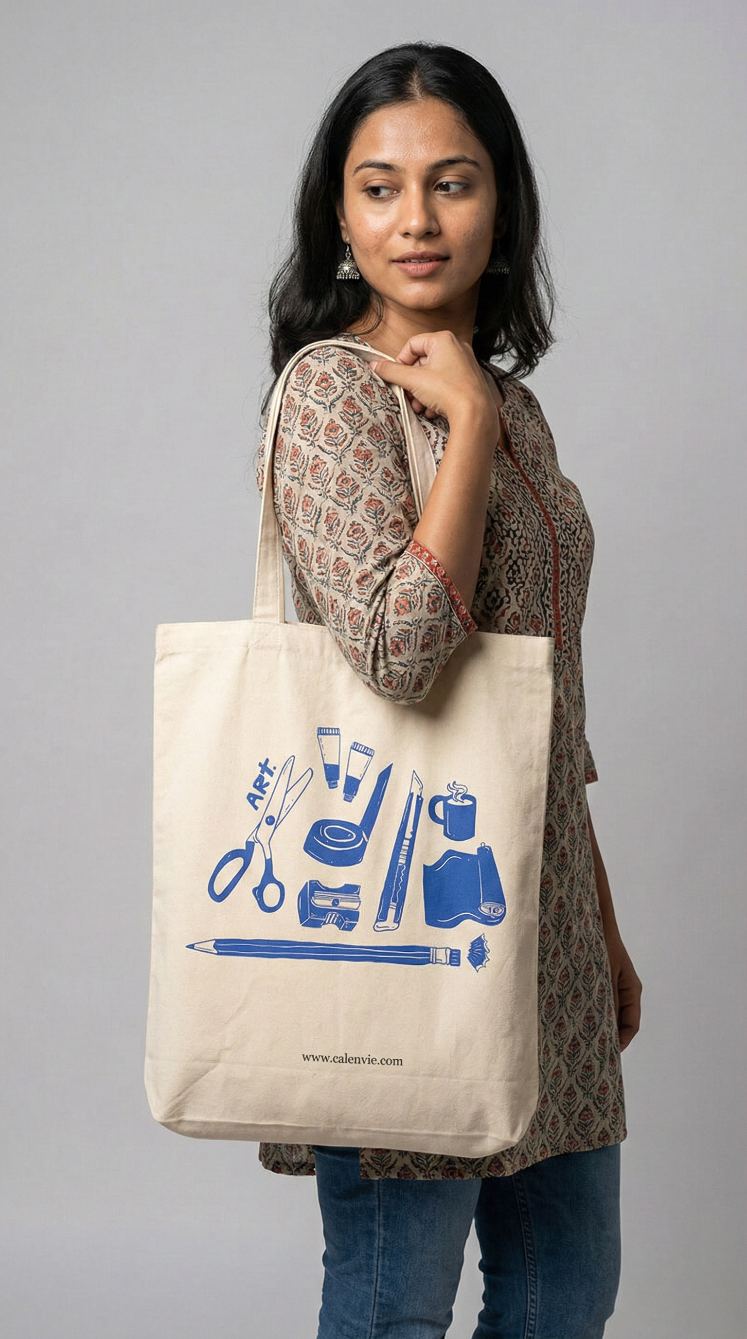 Artful Essentials Minimal Tote Bag with Zipper